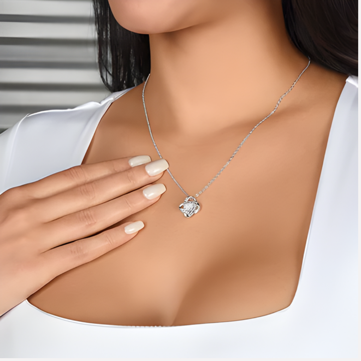 For Daughter “Proud of You” Knot Necklace